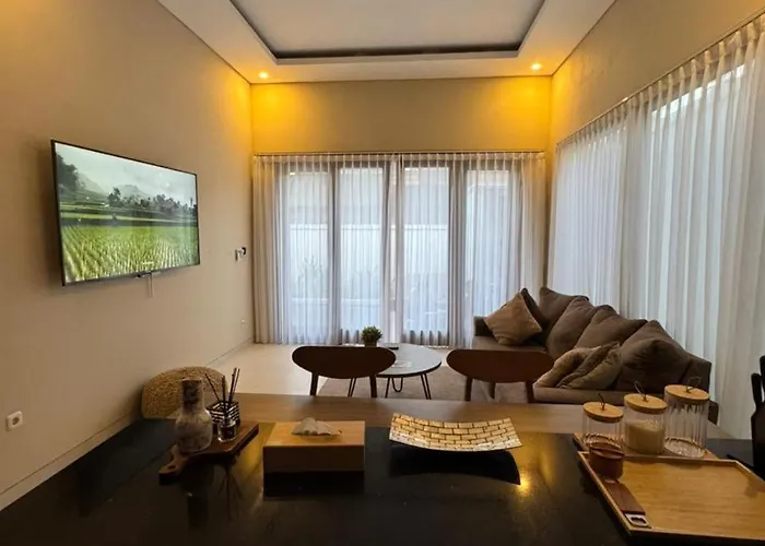 Suli Toyaning, Ungasan Uluwatu